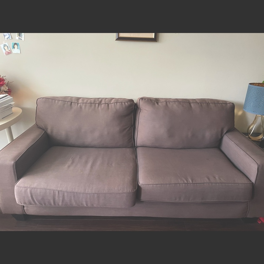 Brick sofa. 37.5*83 cm. 5years old brown